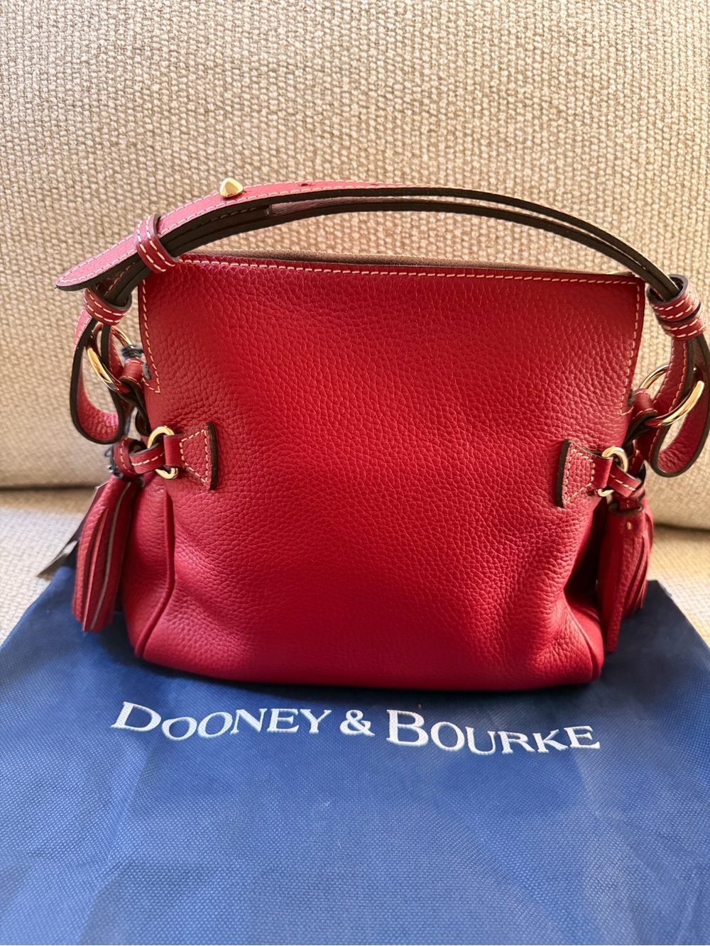 Dooney & Bourke Tassel Shoulder Bag Wine Pebble Leather NWT Made USA FA789B - Picture 2 of 13